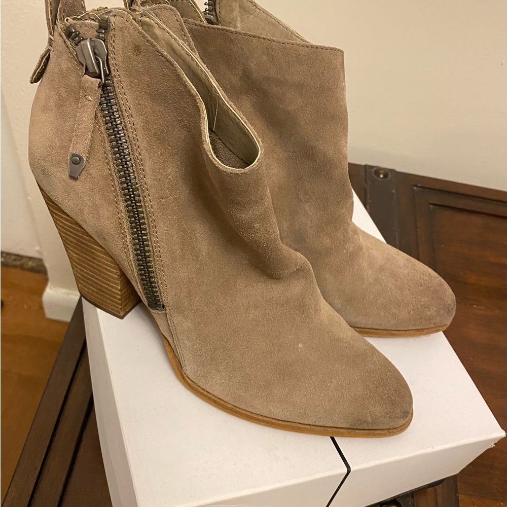 Dolce Vita suede bootie